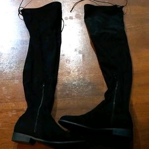 Charles Albert Over-the-knee  Suede Boots